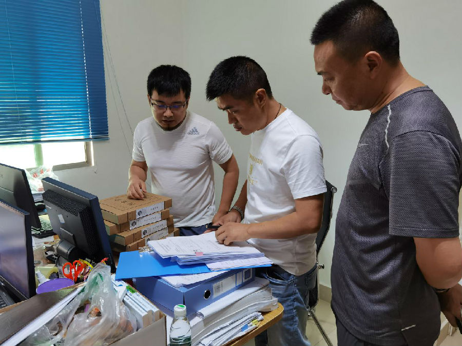 壓緊壓實(shí)安全責(zé)任 直奔問(wèn)題督出實(shí)效3.jpg 34f5661a75303b6305aad02e66d81a1a.jpg