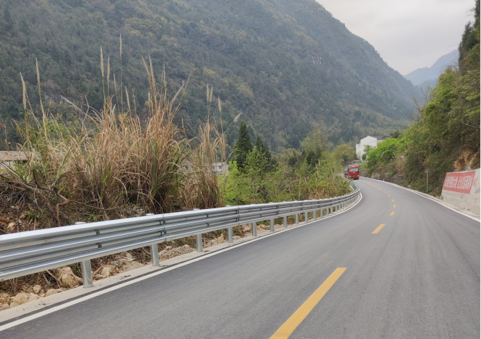 S107（S105）北川縣香泉鄉(xiāng)黃江大橋至北川縣曲山鎮(zhèn)鄧家大橋段大修工程