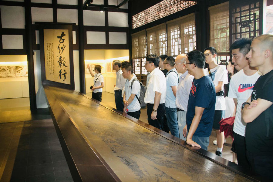 機(jī)關(guān)黨總支開展“樹立清風(fēng)正氣踐行初心使命”主題黨日活動(dòng)2.jpg ad65bd0b3ef05a1435f0709771a70555.jpg